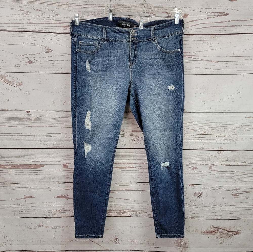 Torrid high rise distressed skinny jeans